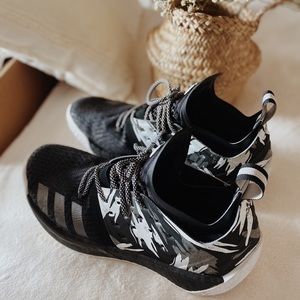 JAMES HARDEN VOL. 2 MEN’S ADIDAS | BASKETBALL SHOES | SIZE 11 1/2